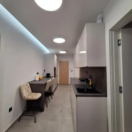 アパート M&l Bacvice スプリト