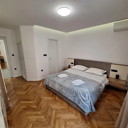 M&l Bacvice شقة سبليت